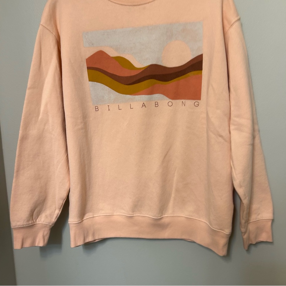 Billabong Women’s Peach Crewneck Sweatshirt EUC Medium Outdoor Boho Hiking - Picture 2 of 6